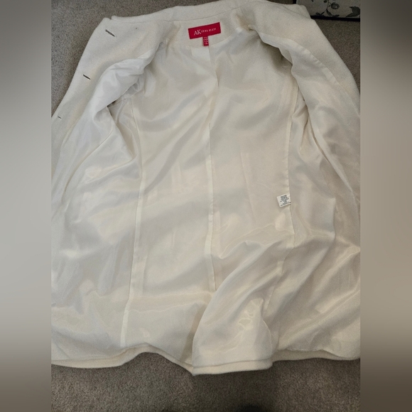 ANNE KLEIN cream wool jacket. Size small - Picture 11 of 13